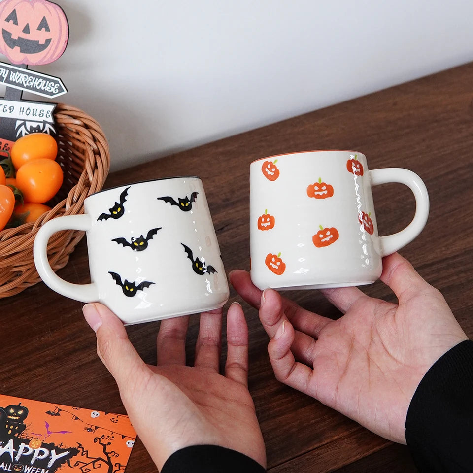 1Pc Halloween Ceramic Mug, Circle Pattern Coffee Cup, Exquisite Pumpkin, Bat Pattern Small Capacity Coffee Espresso Cup, Suitable for Home Decoration Drinkware, Halloween Party Cold Drink Cup, Breakfast Yogurt Oatmeal Cup, Afternoon Tea Tea Cup, Gift Gift