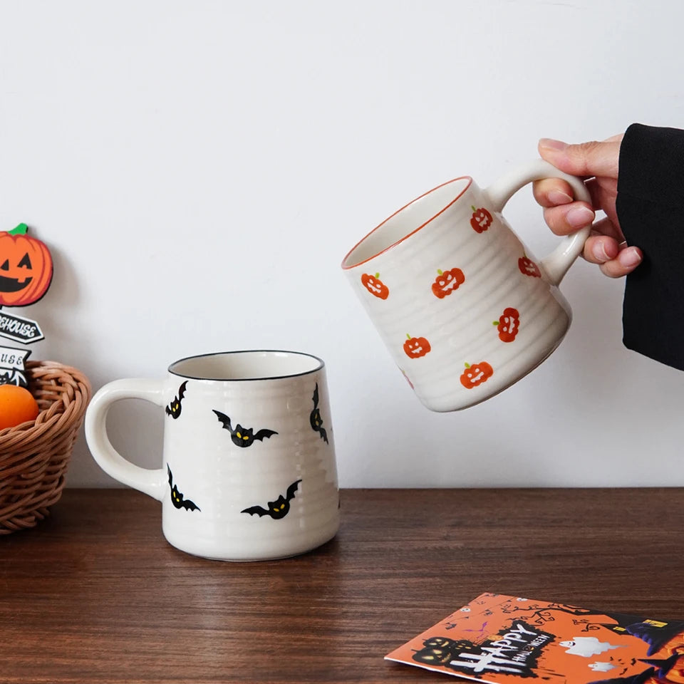 1Pc Halloween Ceramic Mug, Circle Pattern Coffee Cup, Exquisite Pumpkin, Bat Pattern Small Capacity Coffee Espresso Cup, Suitable for Home Decoration Drinkware, Halloween Party Cold Drink Cup, Breakfast Yogurt Oatmeal Cup, Afternoon Tea Tea Cup, Gift Gift