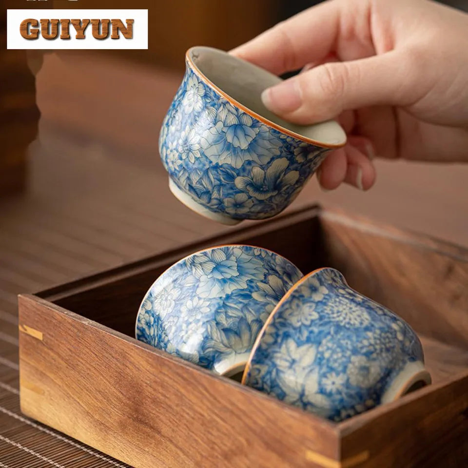 1PCS Chinese Blue and White Ceramic Teacup Anti Scaling Handmade Flowers Porcelain Tea Bowl Travel Meditation Cup Tea Set 70ml